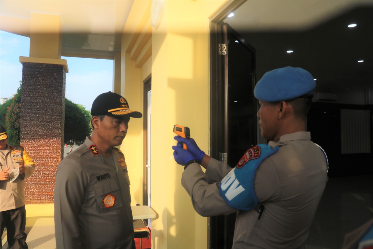 Bejat, Bayi Baru Lahir Dibuang di Pinggir Pembatas Taman Krueng Daroy