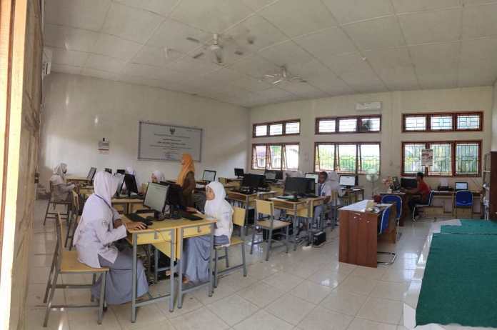 Virus Corona Mengancam, UNBK SMK di Aceh Singkil Tetap Berlangsung Sesuai Jadwal