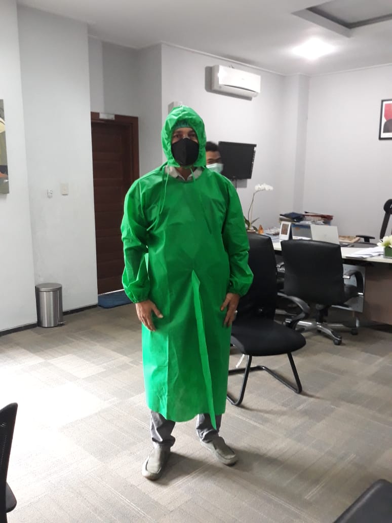 IMG-20200406-WA0010 | INFOACEH.net Unsyiah Produksi APD dan Masker untuk Masyarakat