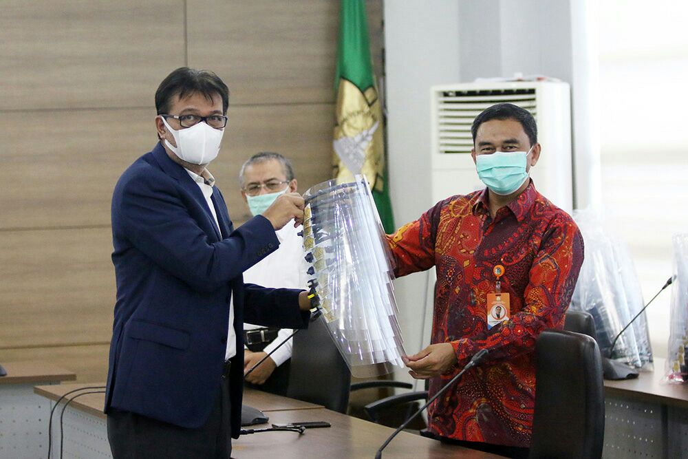 Setelah Diproduksi Massal, Unsyiah Distribusikan Pelindung Wajah Tim Medis Covid-19