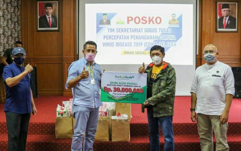 Bank Aceh Syariah Bantu Sembako untuk Masyarakat