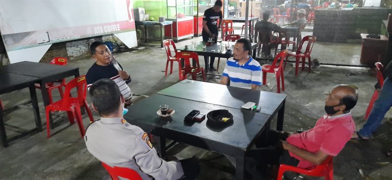 Warung Kopi Diminta Patuhi Aturan Jaga Jarak