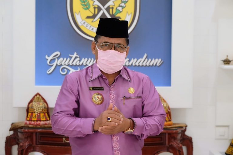 Wali Kota Banda Aceh, Aminullah Usman | INFOACEH.net Banda Aceh Razia Masker Mulai Besok, Warga Mendukung