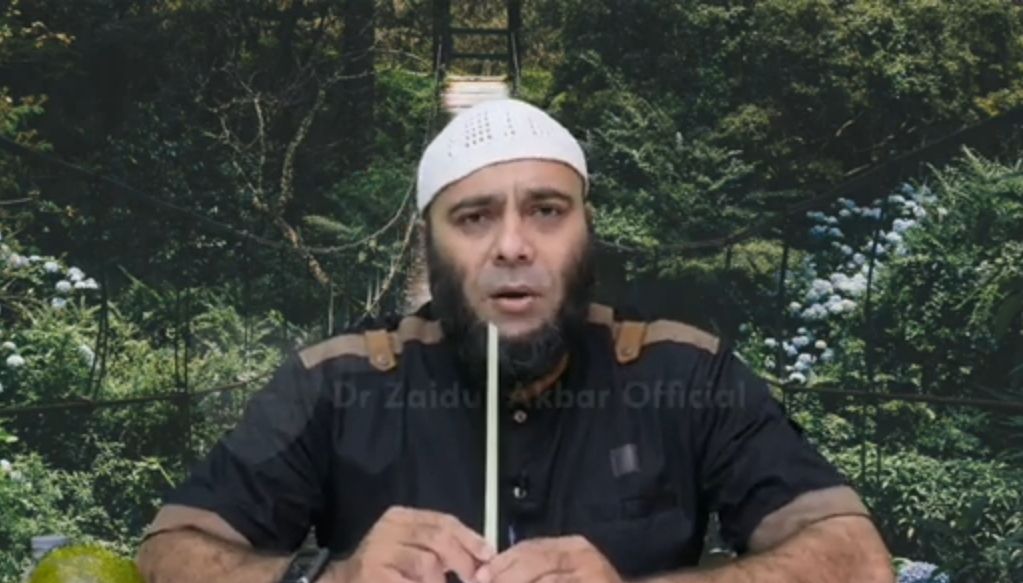 dr. Zaidul Akbar menerangkan manfaat mengurangi goreng-gorengan bagi tubuh. (Tangkapan layar kanal Youtube Sehat Sunnah)