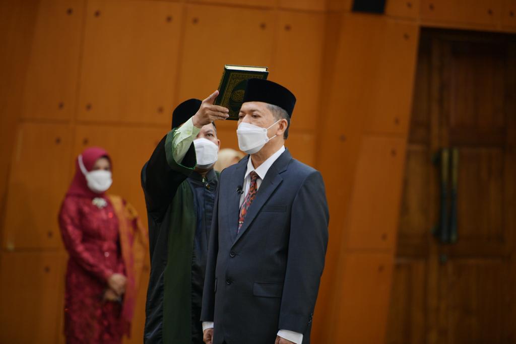 IMG-20220309-WA0008 | INFOACEH.net Resmi Jadi Rektor USK, Prof Marwan Fokus Penguatan Institusi dan Kualitas Riset