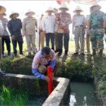 Pemasangan patok batas bidang tanah di Desa Lambunot Kecamatan Indrapuri, Kabupaten Aceh Besar, Jum'at (3/2)