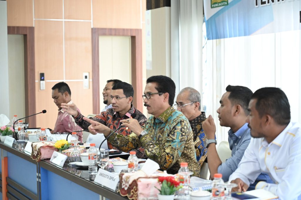Ketua DPRK Banda Aceh Farid Nyak Umar meminta DPRA melakukan penguatan kewenangan Aceh dalam UUPA
