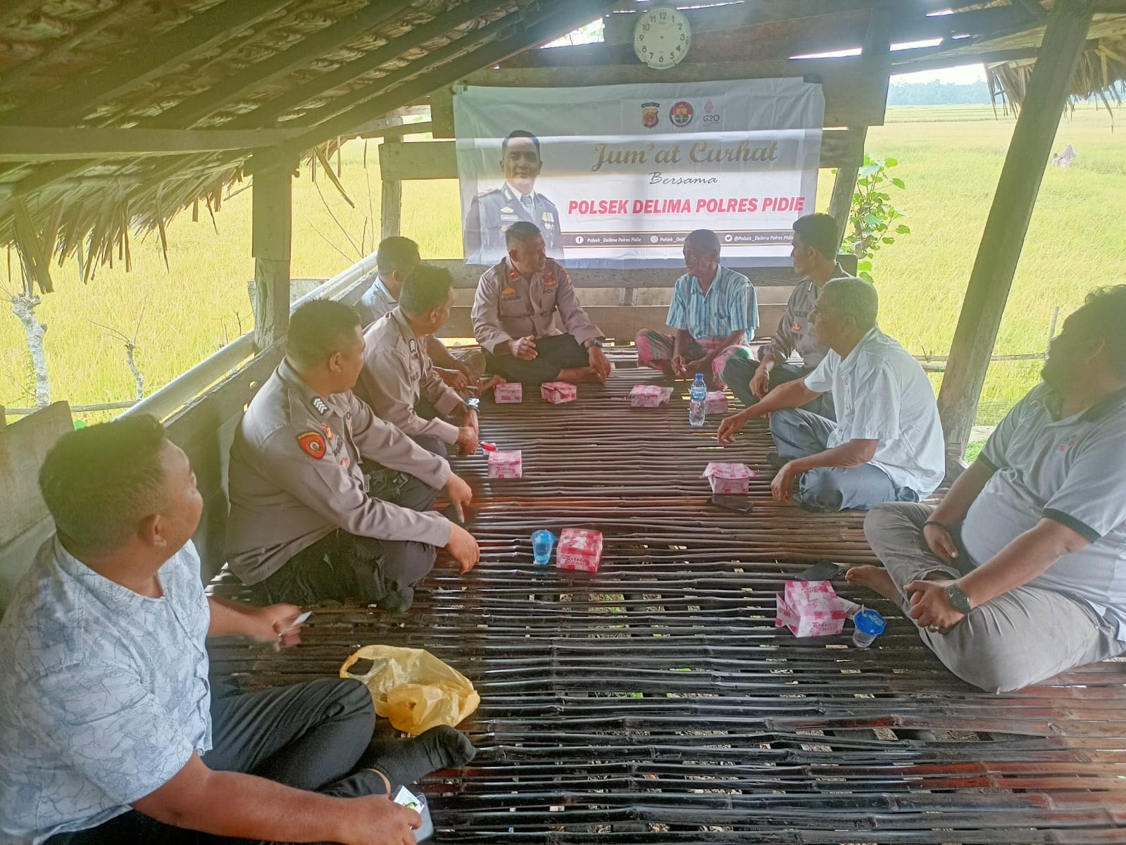 Kegiatan Jum'at Curhat Polsek Delima di Gampong Ceurih Blang Mee, Kecamatan Delima, Pidie, Jum'at (3/3)