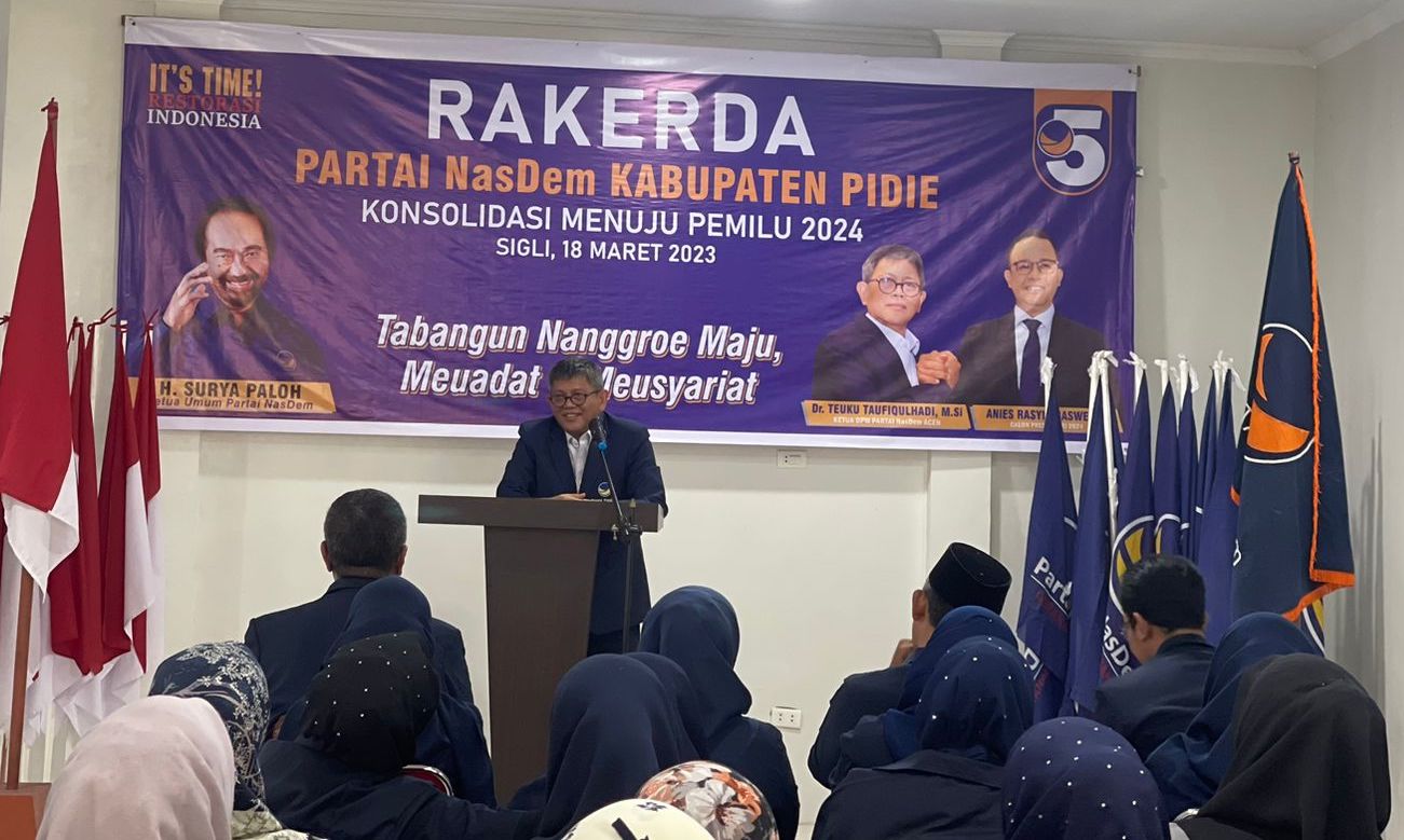 Ketua DPW NasDem Aceh Teuku Taufiqulhadi saat kunjungan kerja ke DPD Kabupaten Pidie, Sabtu (18/3)