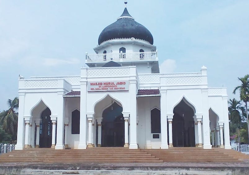 Masjid Nurul Jadid Gampong Lampeuneuen, Kecamatan Darul Imarah, Aceh Besar