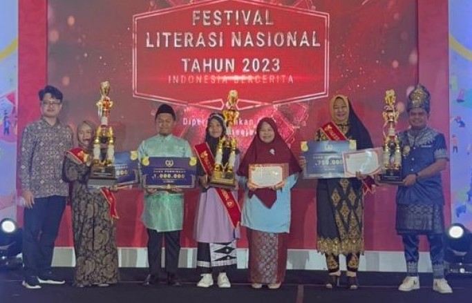 MIN 27 Aceh Besar meraih dua kategori juara dalam pengumuman ajang Festival Literasi Nasional 2023 di Solo, Jawa Tengah