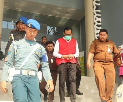 Penyidik Kejari Lhokseumawe, Selasa (16/5) telah menetapkan tersangka dan penahanan terhadap Direktur PT Rumah Sakit (RS) Arun Lhokseumawe Hariadi