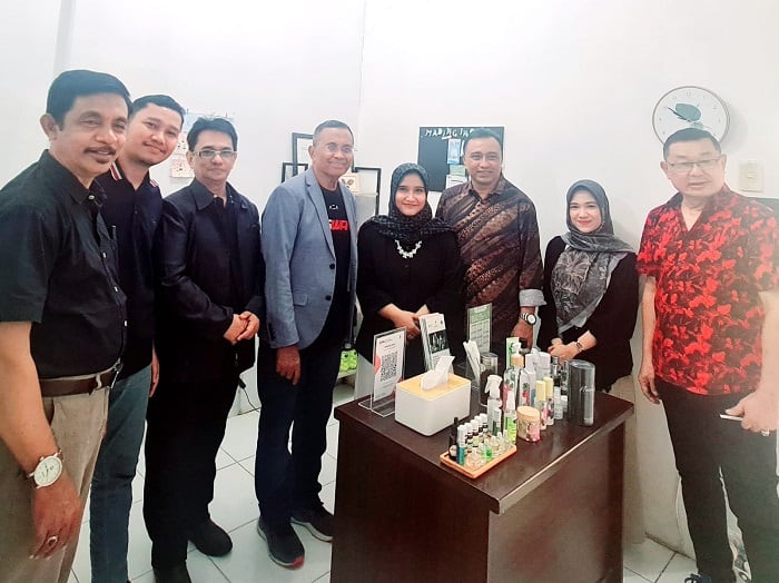 Dahlan Iskan, mantan Dirut PLN dan juga mantan Menteri BUMN berkunjung ke ARC-PUIPT Nilam Aceh Universitas Syiah Kuala, Sabtu (10/6)