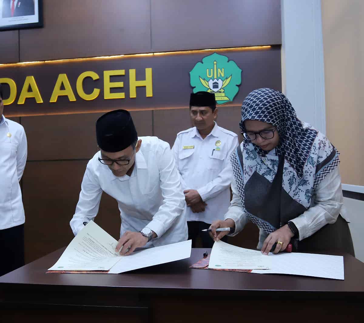 FTK UIN Ar-Raniry menandatangani naskah kerja sama dengan dengan sejumlah Dinas Pendidikan dan Kebudayaan Kabupaten/Kota di Aceh, terkait pelaksanaan Program Pendidikan Profesi Guru tahun 2023