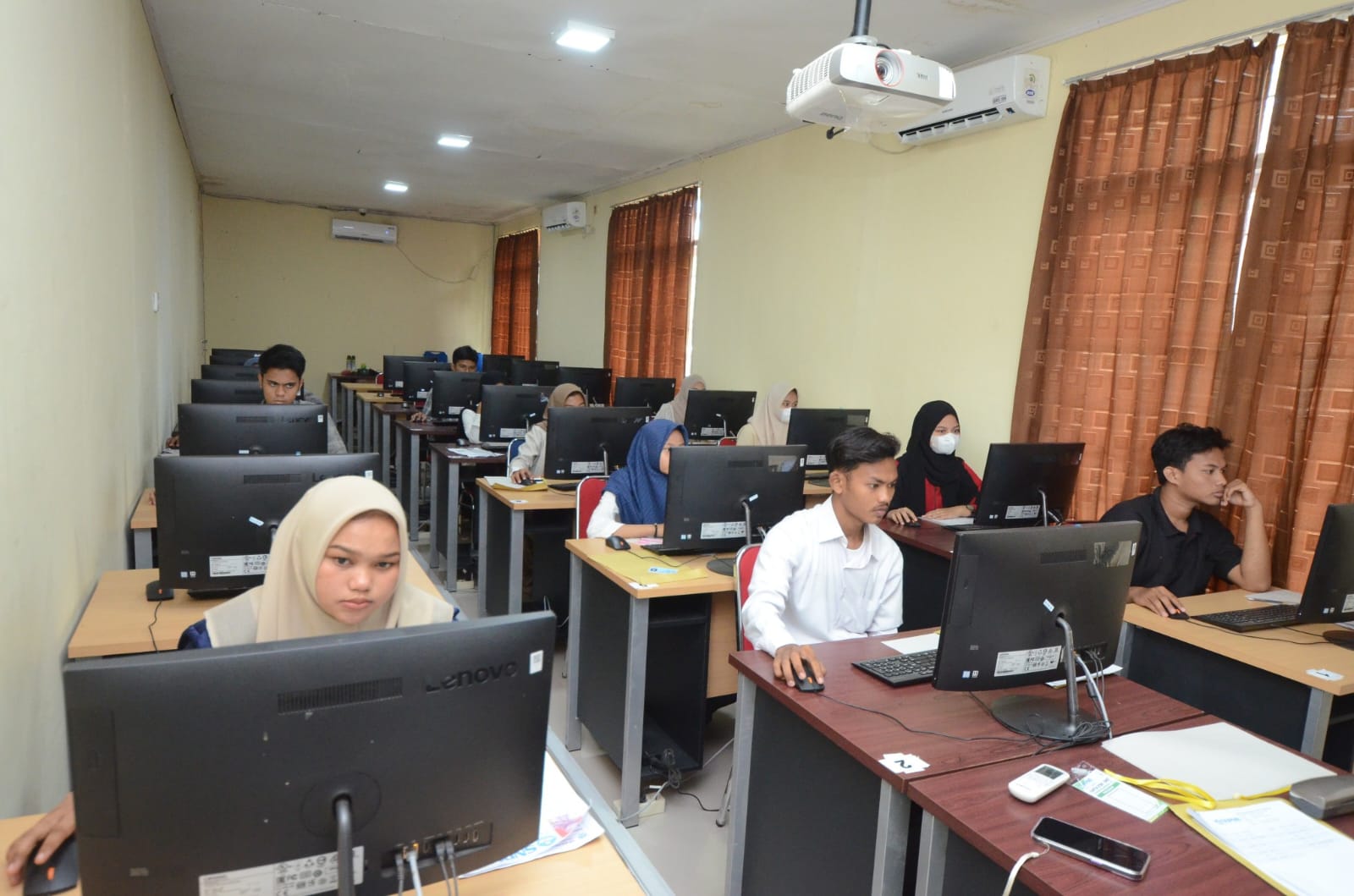 Sebanyak 2.208 orang peserta Seleksi Nasional Berbasis Test dinyatakan lulus di Universitas Malikussaleh (Unimal) Lhokseumawe