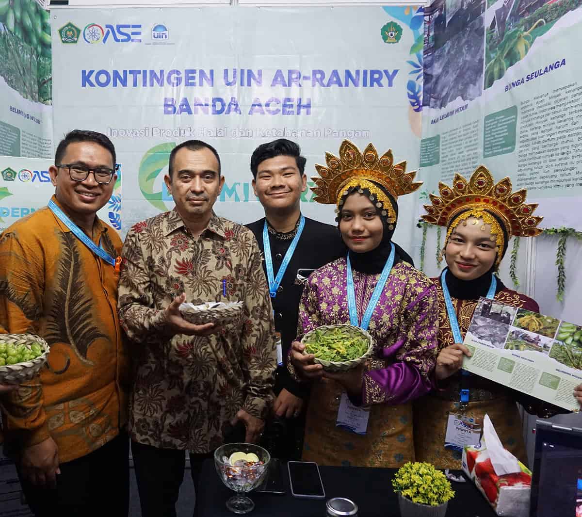 Enam karya inovasi mahasiswa UIN Ar Raniry yang berhasil masuk final pada kegiatan lomba karya inovasi OASE lPTKI II Se-Indonesia 2023 dipamerkan pada pameran Stand Expo Produk Karya Inovasi mahasiswa