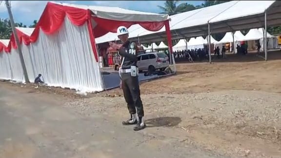 Lokasi bekas Rumoh Geudong di Pidie, sudah dipasangi tenda, Sabtu (24/6) menjelang kunjungan Presiden Joko Widodo