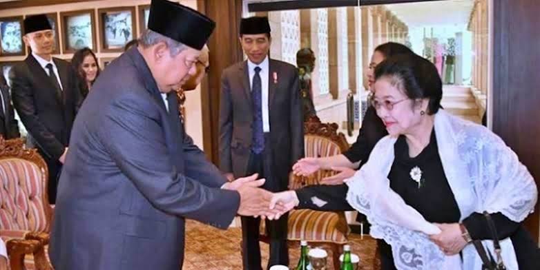 Susilo Bambang Yudhoyono dan Megawati Soekarnoputri