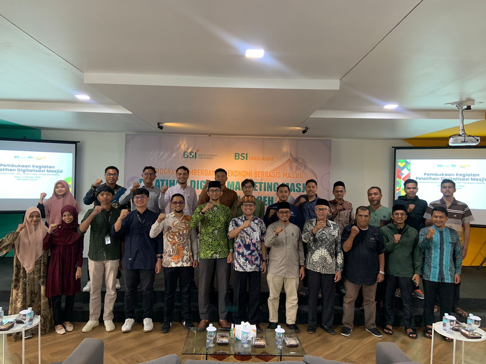 BSI dan BSI Maslahat memberi pelatihan digital marketing bagi BKM 8 masjid di Aceh