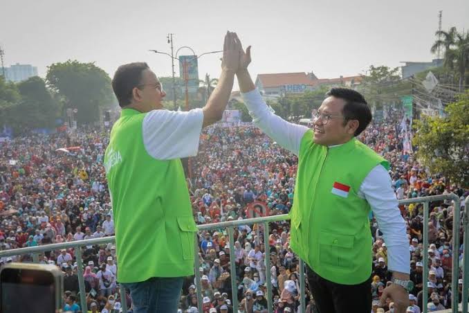 Sebanyak 1,2 juta orang diklaim menghadiri acara Mlaku Bareng Bakal Capres Anies Baswedan - Cawapres Muhaimin Iskandar atau Cak Imin (AMIN), di Jalan Pahlawan, Sidoarjo, Jawa Timur, Ahad (15/10)