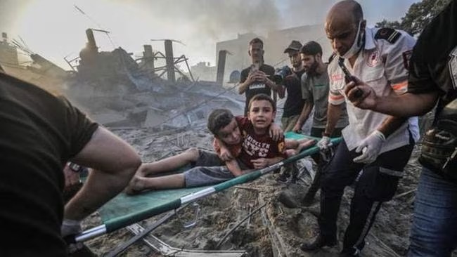 Serangan bom yang bertubi-tubi dan tiada henti dari Israel membuat teror yang berkepanjangan untuk warga Palestina di Jalur Gaza