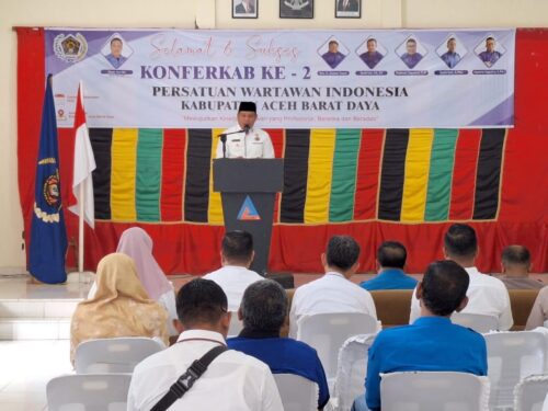 Pj Bupati Abdya, Darmansah membuka Konferensi II PWI Kabupaten Abdya di Arena Motel Blangpidie, Kamis, 14 Desember 2023