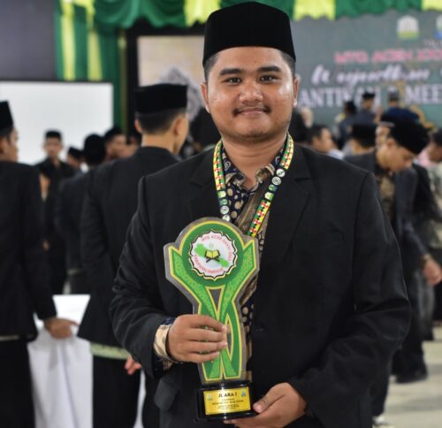 Bripda Dolly Isma Indra yang bertugas di Ditsamapta Polda Aceh meraih juara 1 MTQ ke-36 Tingkat Provinsi Aceh Tahun 2023 yang digelar di Simeulue