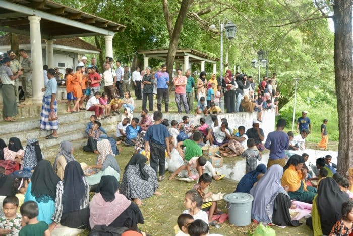 Forkopimda Kota Sabang mendesak pihak UNHCR segera memindahkan pengungsi Rohingya yang berada di Kota Sabang ke tempat penampungan