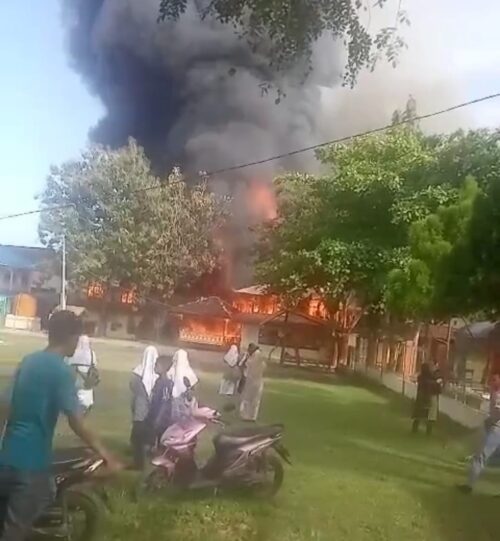 Dayah Babul Maghfirah di Gampong Cot Keu'eung, Kecamatan Kutabaro, Aceh Besar terbakar, Kamis pagi (25/1/2024