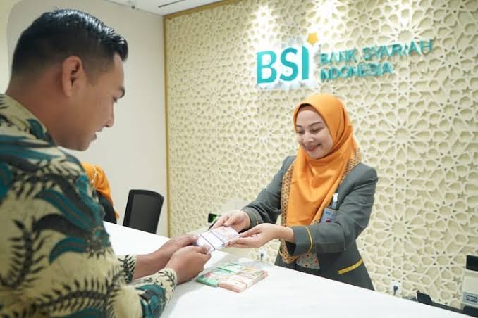 Bank Syariah Indonesia (BSI) berkomitmen terus mendukung pengembangan sektor UMKM di Indonesia melalui pembiayaan KUR syariah senilai Rp 16 triliun pada tahun ini