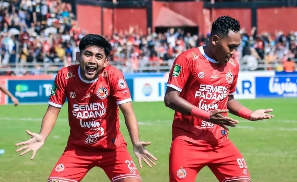 Semen Padang mengalahkan Malut United 1-0 di semifinal Liga 2 leg 2, menyusul PSBS Biak promosi ke Liga 1