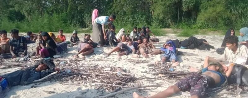 Sebanyak 131 imigran Rohingya kembali mendarat secara ilegal di pesisir pantai Kuala Parek, Kecamatan Sungai Raya, Aceh Timur, Kamis (1/2) dini hari