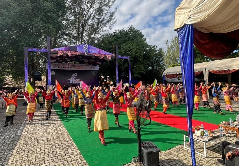 Seremoni pembukaan Flash Predominance SMA Negeri Modal Bangsa Aceh, yang dibuka Asisten I Setda Aceh Azwardi Abdullah, Kamis (1/2)