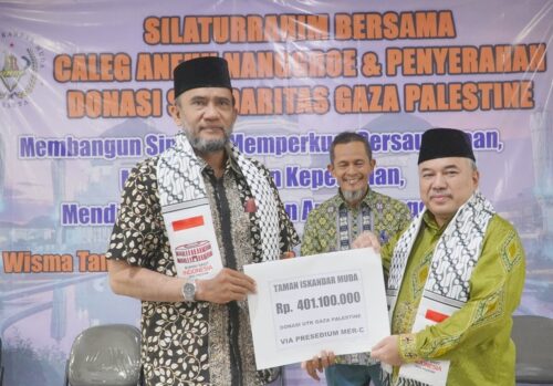 Pengurus Pusat Taman Iskandar Muda (PPTIM) menyerahkan donasi senilai Rp 401 juta untuk rakyat Palestina di Gaza yang sedang dijajah Israel