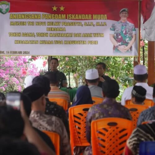 Pangdam IM Mayjen TNI Novi Helmy Prasetya, pada acara silaturahmi dengan masyarakat Simpang Beutong, Kecamatan Muara Tiga, Pidie, Ahad (18/2)