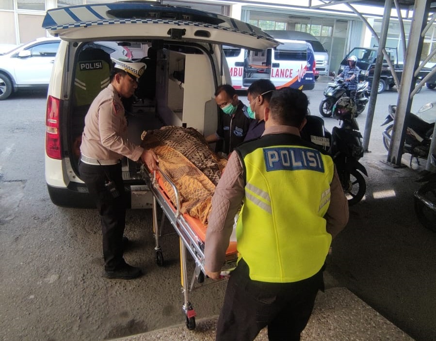 Pemulangan jenazah pemotor yang tewas usai tabrakan di Jalan Malahayati kawasan Gampong Lamnga, Krueng Raya, Kecamatan Mesjid Raya, Aceh Besar
