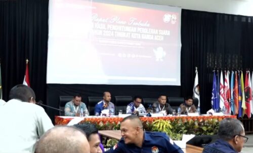 KIP Kota Banda Aceh, Sabtu (2/3) menggelar rapat pleno terbuka guna rekapitulasi hasil penghitungan perolehan suara Pemilu 2024 di Asrama Haji Banda Aceh