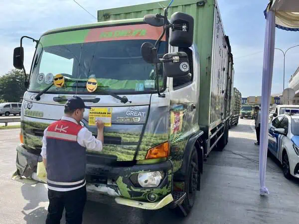 PT Hutama Karya kembali menggalakkan kampanye keselamatan berkendara SETUJU (Selamat Sampai Tujuan). Foto: Istimewa | INFOACEH.net PT Hutama Karya kembali menggalakkan kampanye keselamatan berkendara SETUJU (Selamat Sampai Tujuan). Foto: Istimewa