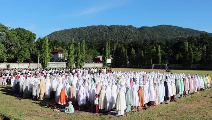 Masyarakat Lhoknga, Aceh Besar yang tersebar di empat mukim melaksanakan shalat minta hujan (istisqa), Kamis (18/7/2024). Foto: Istimewa