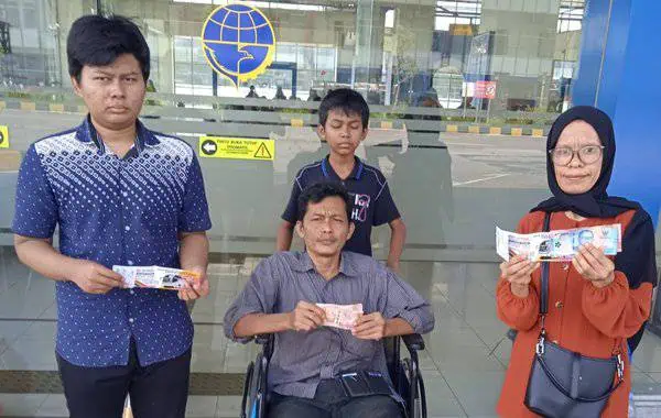 IMG_20240716_001505 | INFOACEH.net Pemerintah Aceh melalui Badan Penghubung Pemerintah Aceh (BPPA) memulangkan 4 warga Aceh yang mengalami keterbatasan biaya di Jakarta. (Foto: For Infoaceh.net)