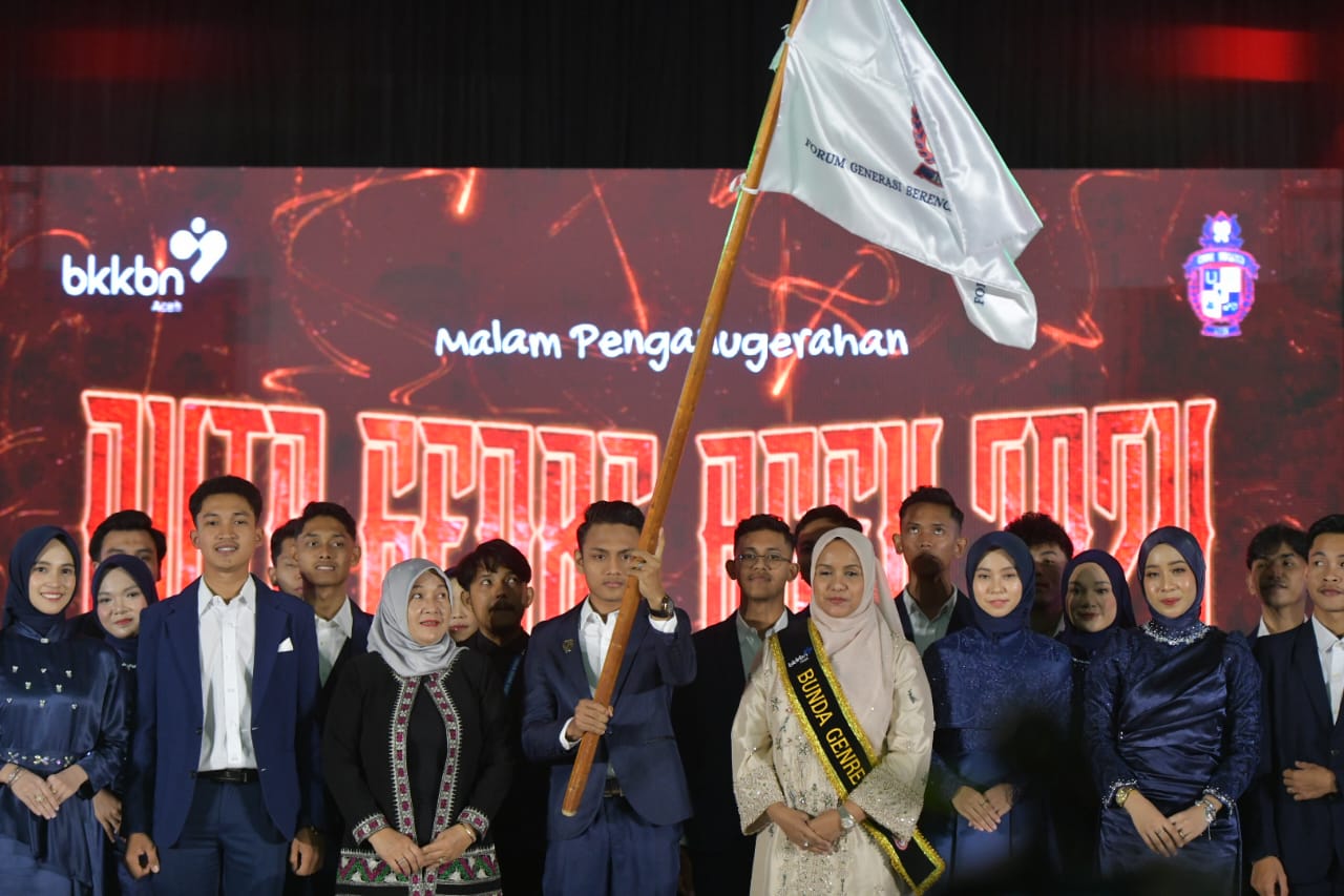 Bunda Genre Aceh Mellani Subarni menghadiri Malam Puncak Apresiasi Duta Genre dan Jambore Ajang Kreatifitas sekaligus Pelantikan Pengurus Baru Forum Genre Provinsi Aceh Periode 2024-2026 di Hermes Palace Hotel, Sabtu malam (13/7/2024). Foto: Istimewa
