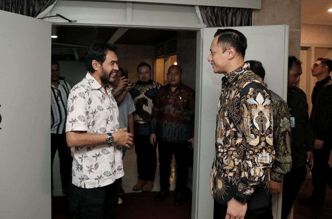 Muzakir Manaf atau Mualem (Ketua Umum DPP Partai Aceh) bersama Ketua Umum DPP Partai Demokrat AHY. Foto: Istimewa | INFOACEH.net Muzakir Manaf atau Mualem (Ketua Umum DPP Partai Aceh) bersama Ketua Umum DPP Partai Demokrat AHY. Foto: Istimewa