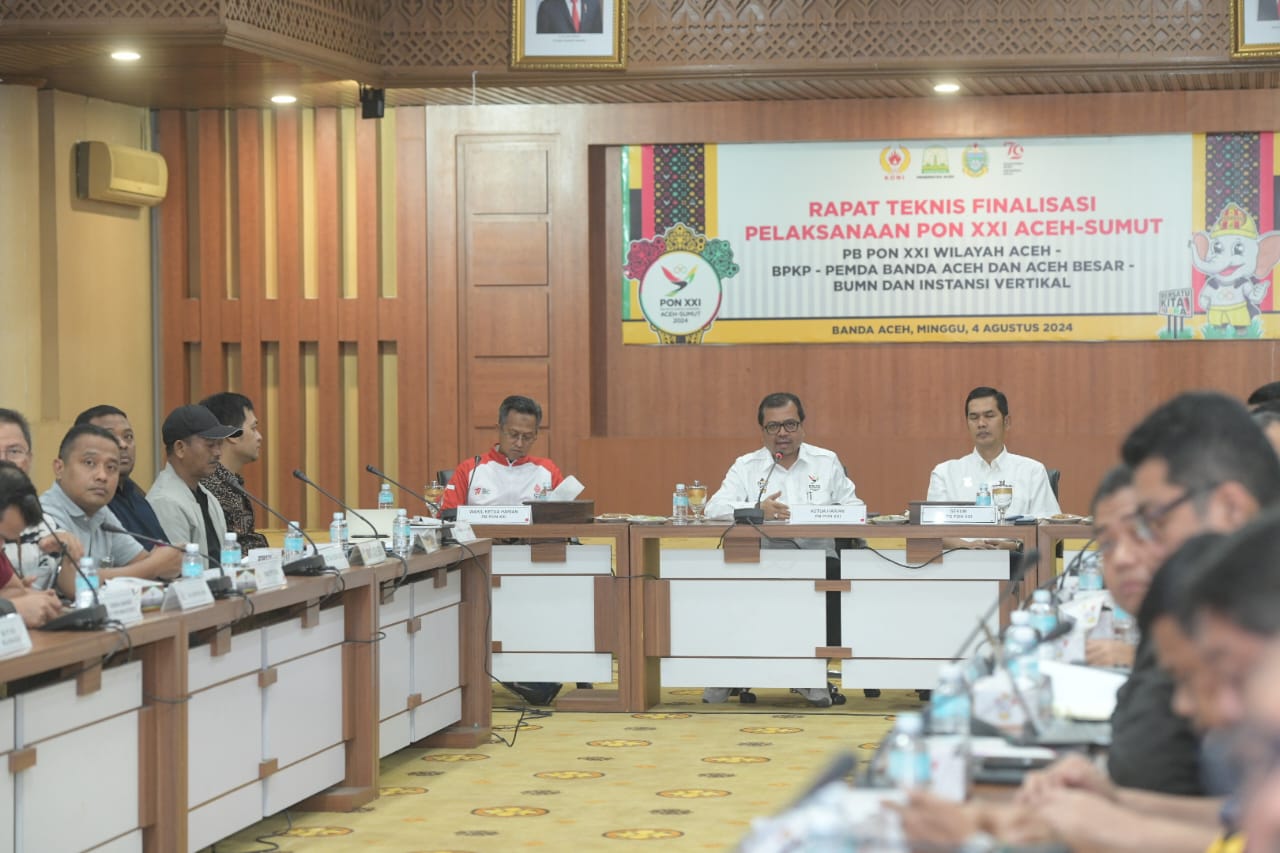 IMG-20240804-WA0038 | INFOACEH.net Pj Sekda Aceh Azwardi Abdullah selaku Ketua Harian Panitia Besar Pekan Olahraga Nasional (PB PON) XXI 2024 Aceh-Sumut Wilayah Aceh, memimpin Rapat Teknis Finalisasi Kegiatan antar Bidang PB PON dengan Instansi Pendukung dan Pemko Banda Aceh, terhadap penyelenggaraan PON XXI/2024, di gedung Serbaguna Setda Aceh, Ahad (4/8/2024). Foto: For Infoaceh.net