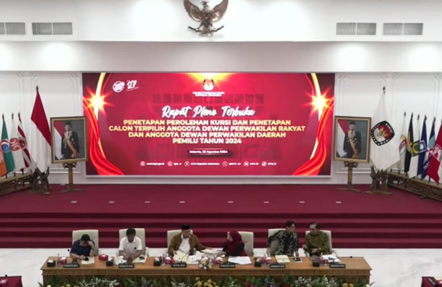 KPU RI menetapkan pembagian kursi calon anggota legislatif (caleg) DPR RI periode 2024-2029. Sebanyak 580 caleg ditetapkan lolos ke Senayan. (Foto: KPU RI)