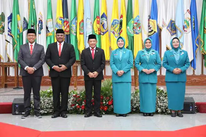 Ketua Umum TP PKK Tri Tito Karnavian saat melantik Safriati sebagai Pj Ketua TP PKK Aceh di Gedung Sasan Praja, Kemendagri, Jalan Medan Mardeka, Jakarta Pusat, Jum'at (30/8). (Foto: Dok. Biro Adpim Setda Aceh)