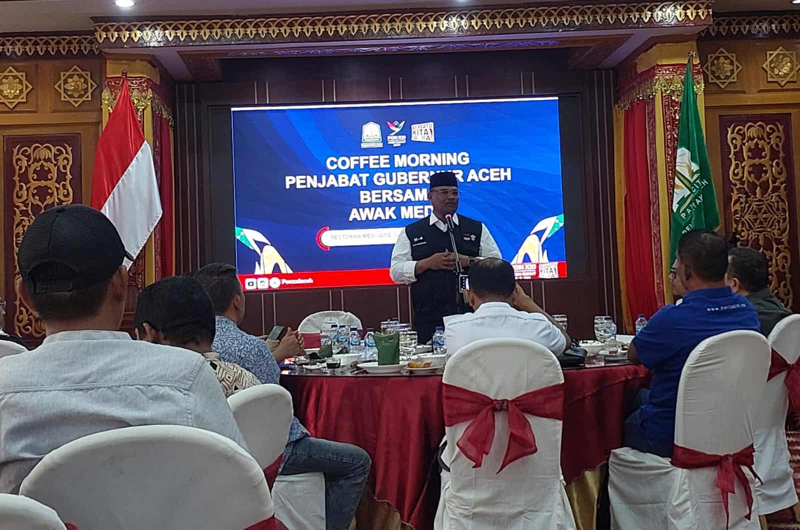 Pj Gubernur Aceh Safrizal saat coffee morning bersama awak media di Restoran Pendopo Gubernur Aceh, Kamis pagi (5/9/2024). (Foto: Dok. Info Aceh)