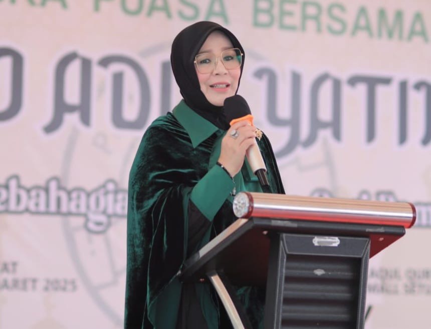 Wali Kota Banda Aceh Illiza Sa’aduddin Djamal