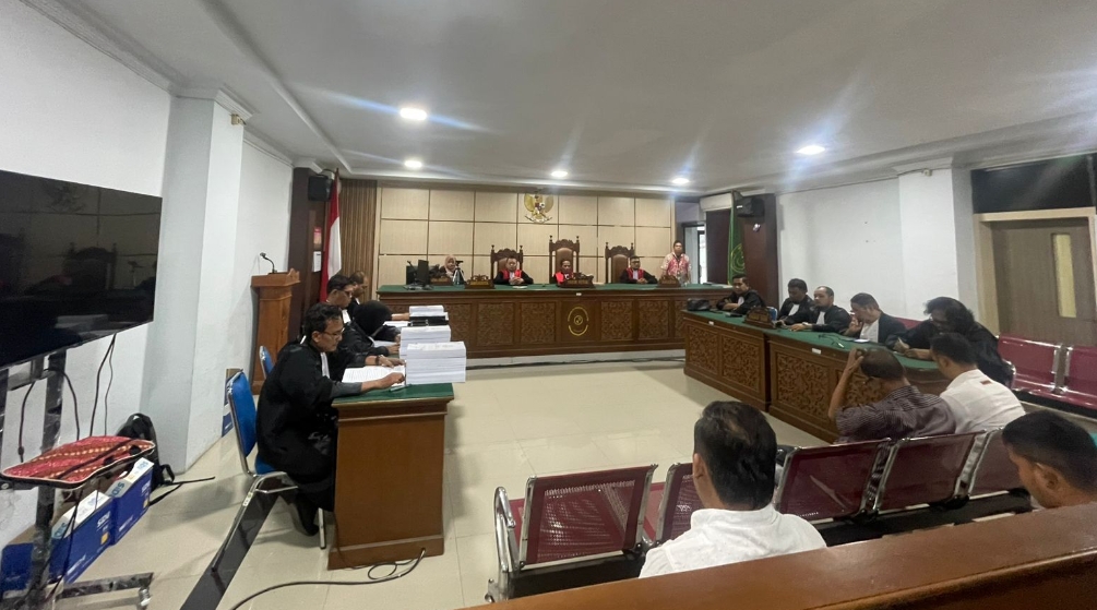 Mantan Ketua Badan Reintegrasi Aceh (BRA) Suhendri divonis dengan pidana selama 9 tahun penjara. Sidang pembacaan vonis majelis hakim berlangsung pada Kamis, 20 Maret 2025, di Pengadilan Tipikor, Pengadilan Negeri Banda Aceh