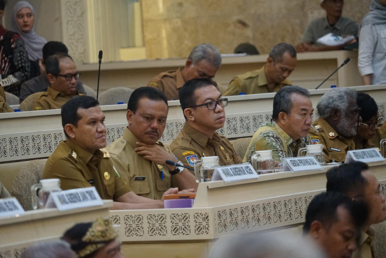 Wakil Gubernur Aceh Fadhlullah menghadiri undangan Rapat Dengar Pendapat (RDP) bersama Komisi II DPR RI di Jakarta, Senin, 28 April 2025. (Foto: For Infoaceh.net)