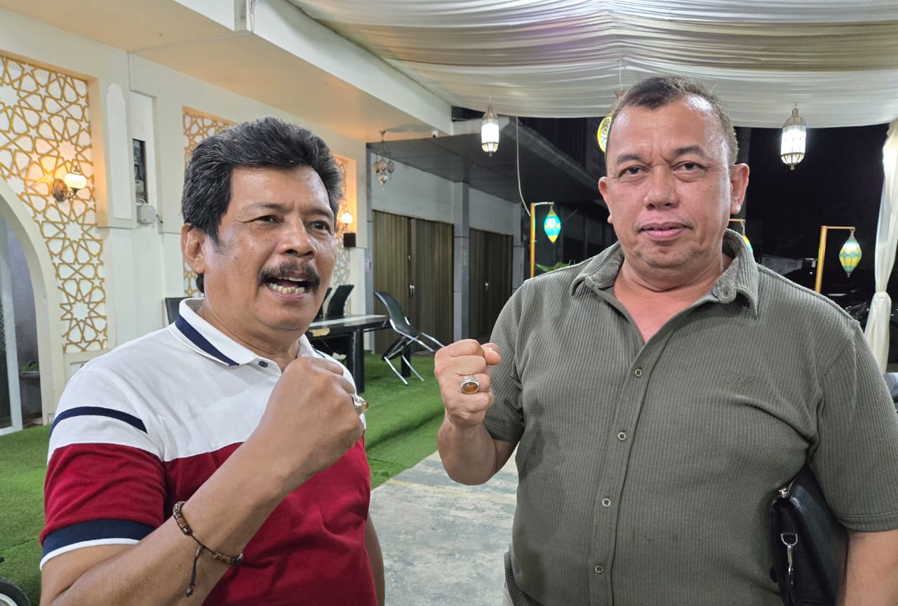 Nazir Adam dan Heri Julius ditunjuk sebagai Ketua dan Sekretaris Tim Pemenangan Tgk Anwar Ramli sebagai Calon Ketua Umum KONI Aceh. (Foto: Ist)